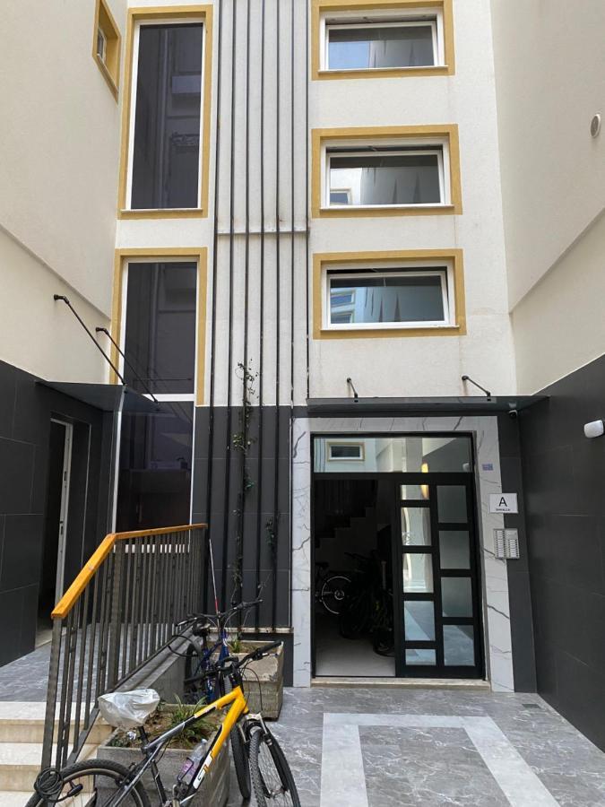 Jon'S Apartment Tirana Exterior photo